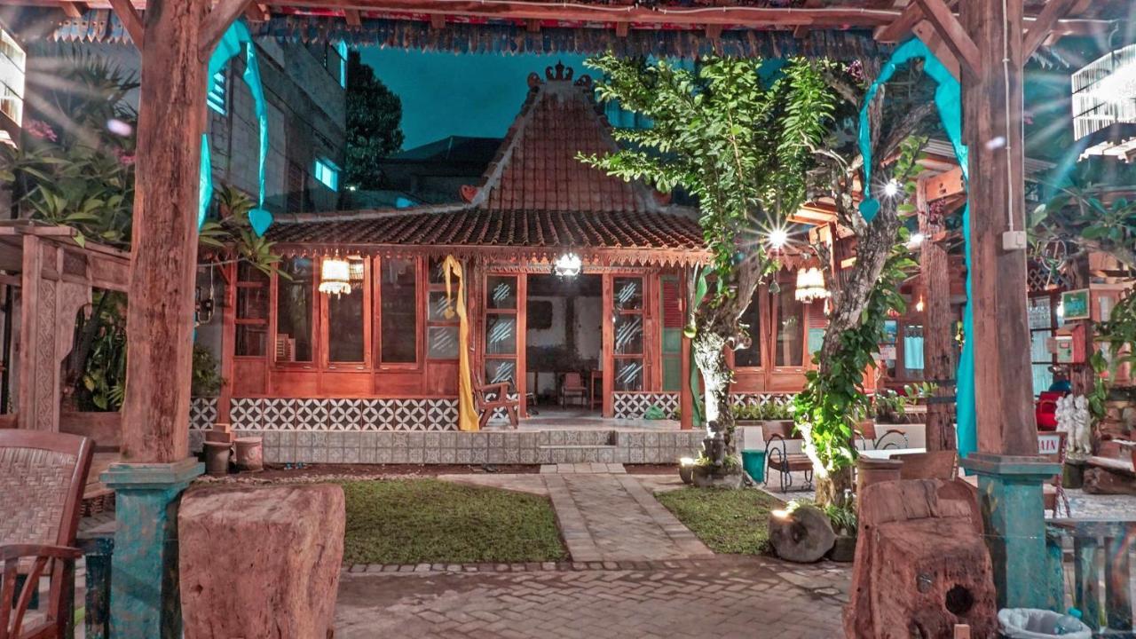 Budarno Homestay Kejayan Eksteriør billede